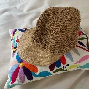 Super cute straw cap, folds flat for travel, stylish sun protection for summer
